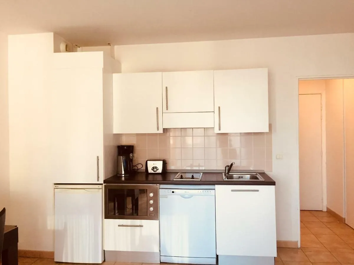 Apartment By The Sea, Calm Studio With Terrace, Near Monaco Beausoleil